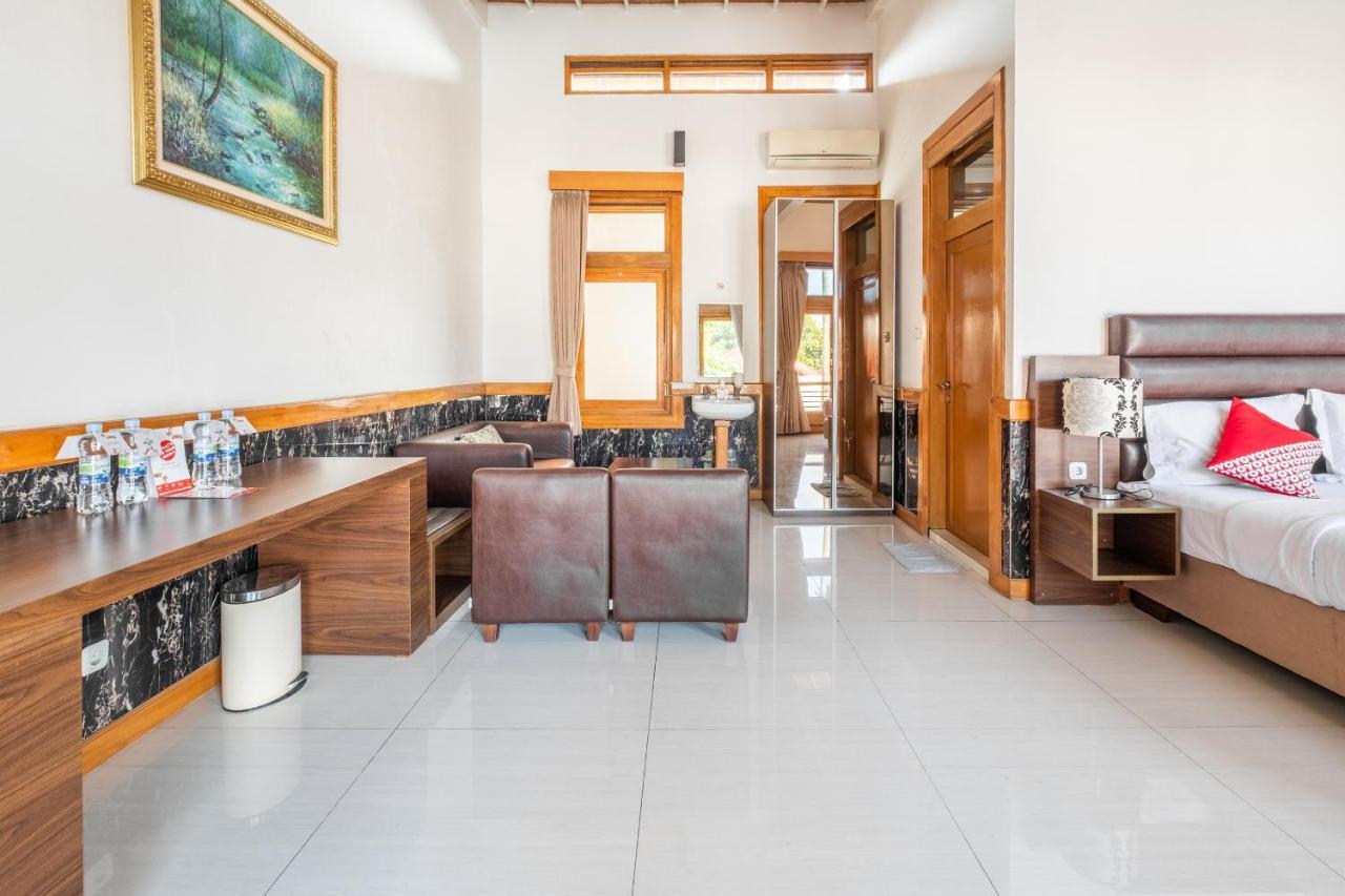 Oyo 1210 Nice Guesthouse Бандунг Экстерьер фото
