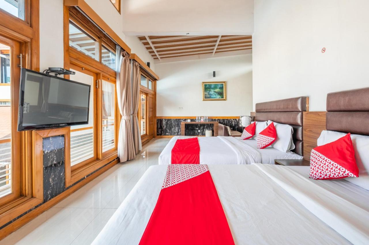 Oyo 1210 Nice Guesthouse Бандунг Экстерьер фото