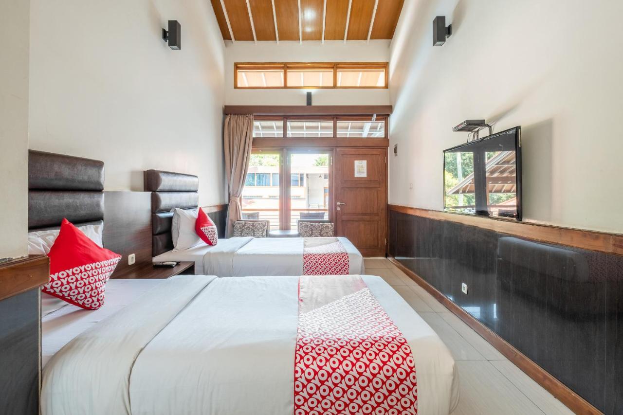 Oyo 1210 Nice Guesthouse Бандунг Экстерьер фото