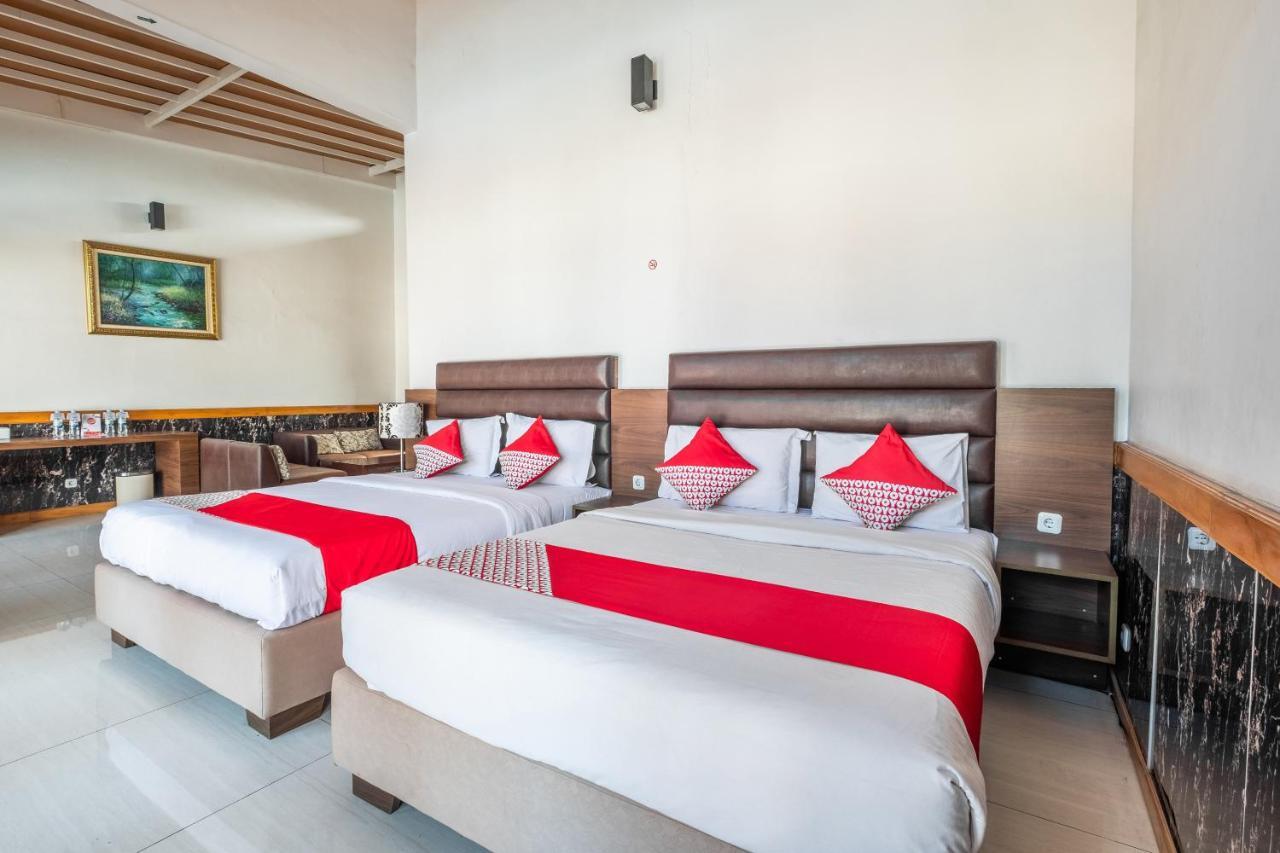 Oyo 1210 Nice Guesthouse Бандунг Экстерьер фото